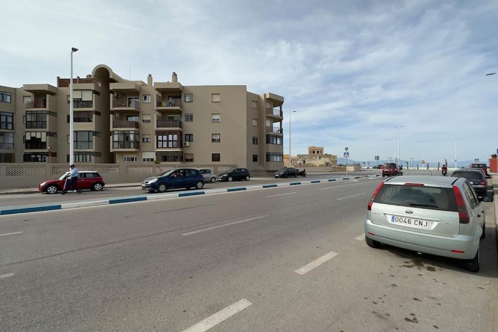 Primera Linea De Playa Y Gibraltar A 5 Minutos La Línea de la Concepción Exterior foto